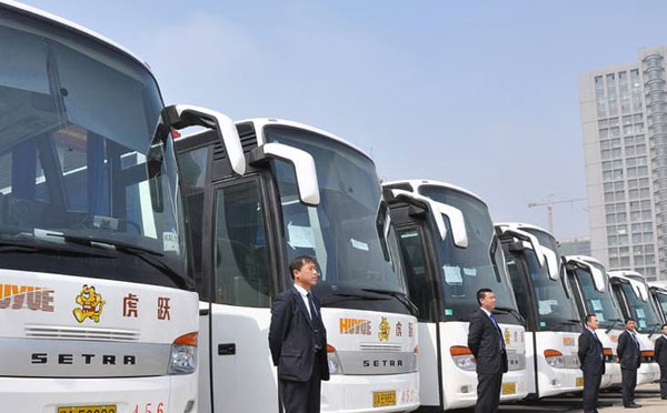 企业上下班接送租车划算还是购买好