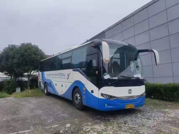 武汉上下班定制巴士